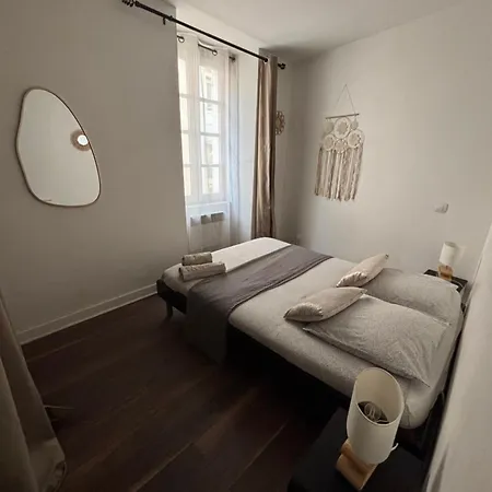 Chaleureux Hyper Centre T3 Ajaccio (Corsica)